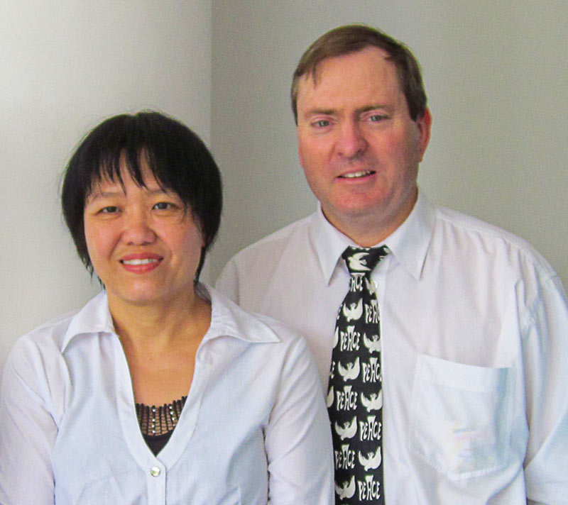 卡其普尔和以斯帖在2010年的合照