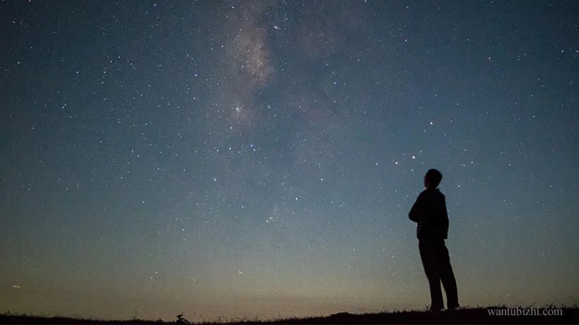 仰望星空，思考人生